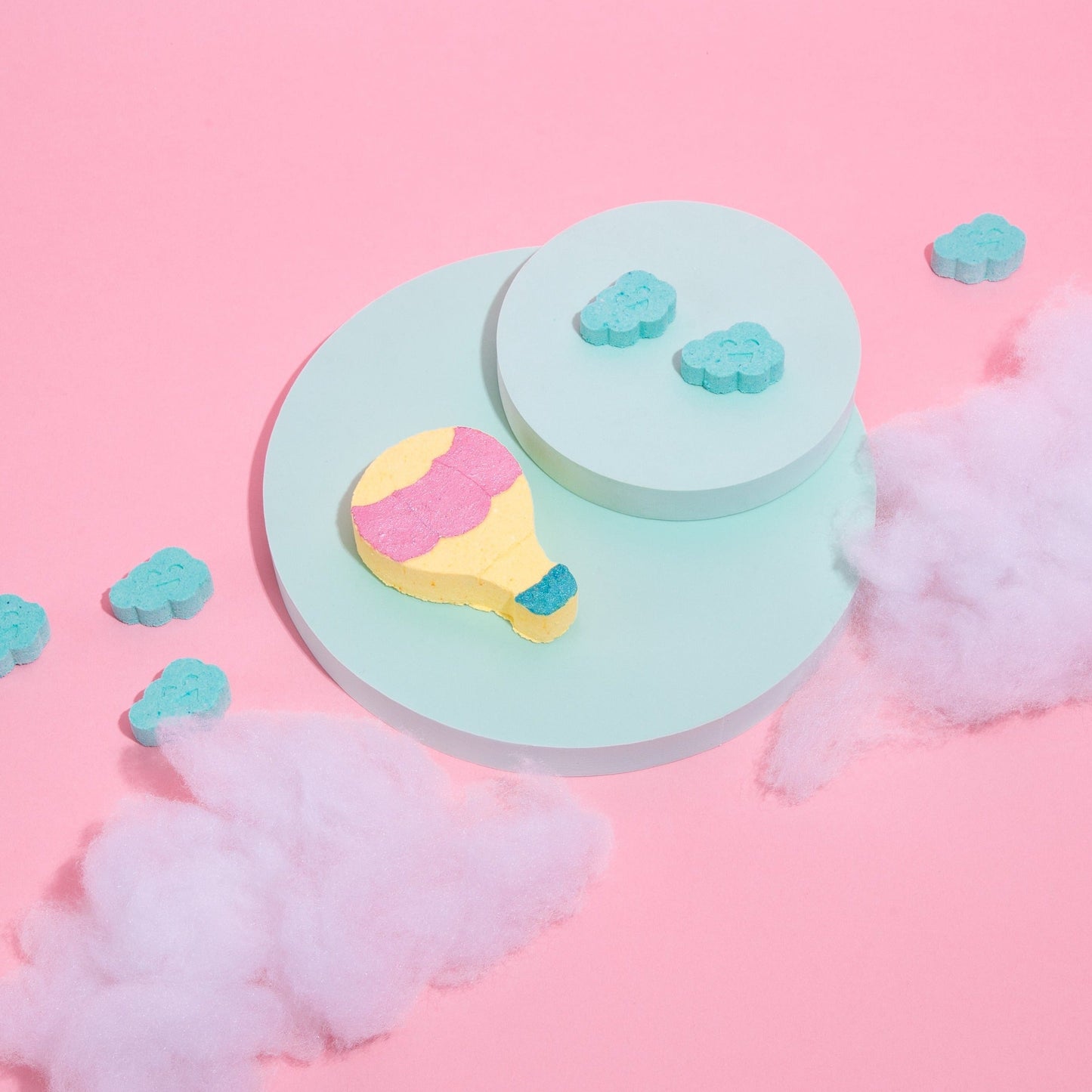 Up in the air! Mega + Minis bath bomb set